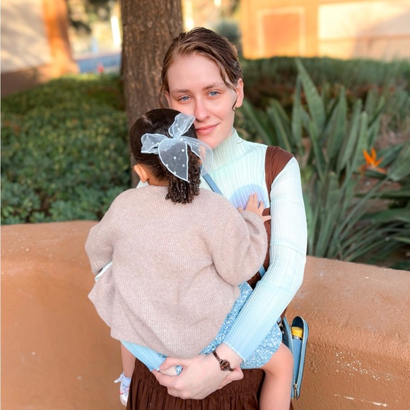 Meet your Posher, Emma - Picture 1 of 3